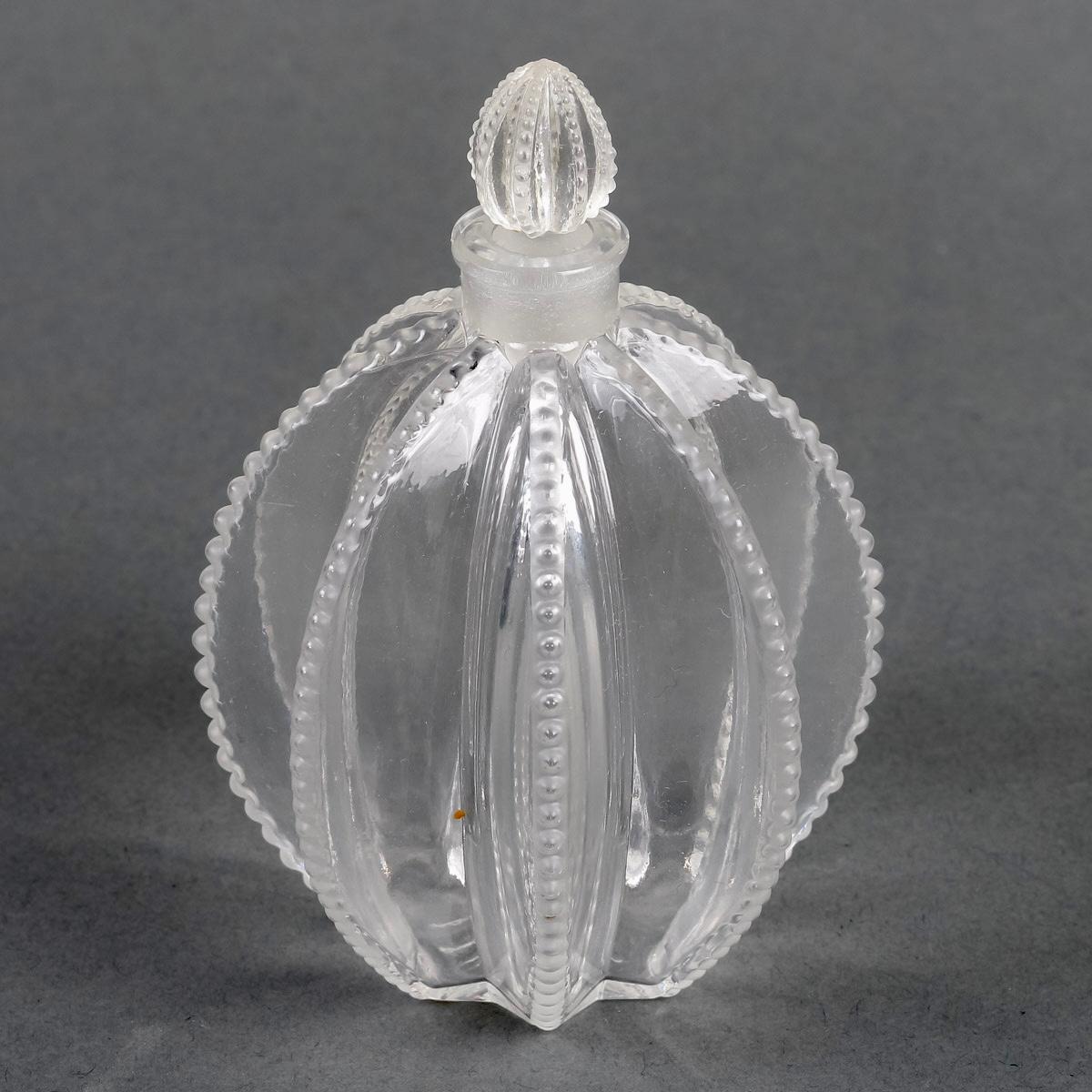 French 1927 Rene Lalique Art Deco Modernist Perfume Bottle Gregoire Glass For Sale