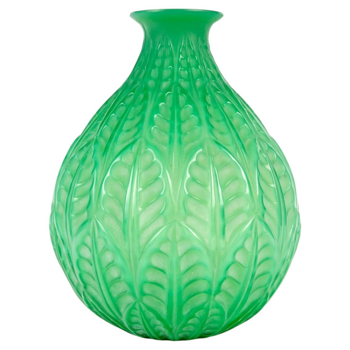 1927 Rene Lalique Art Deco Vase Malesherbes Cased Jade Green Glass