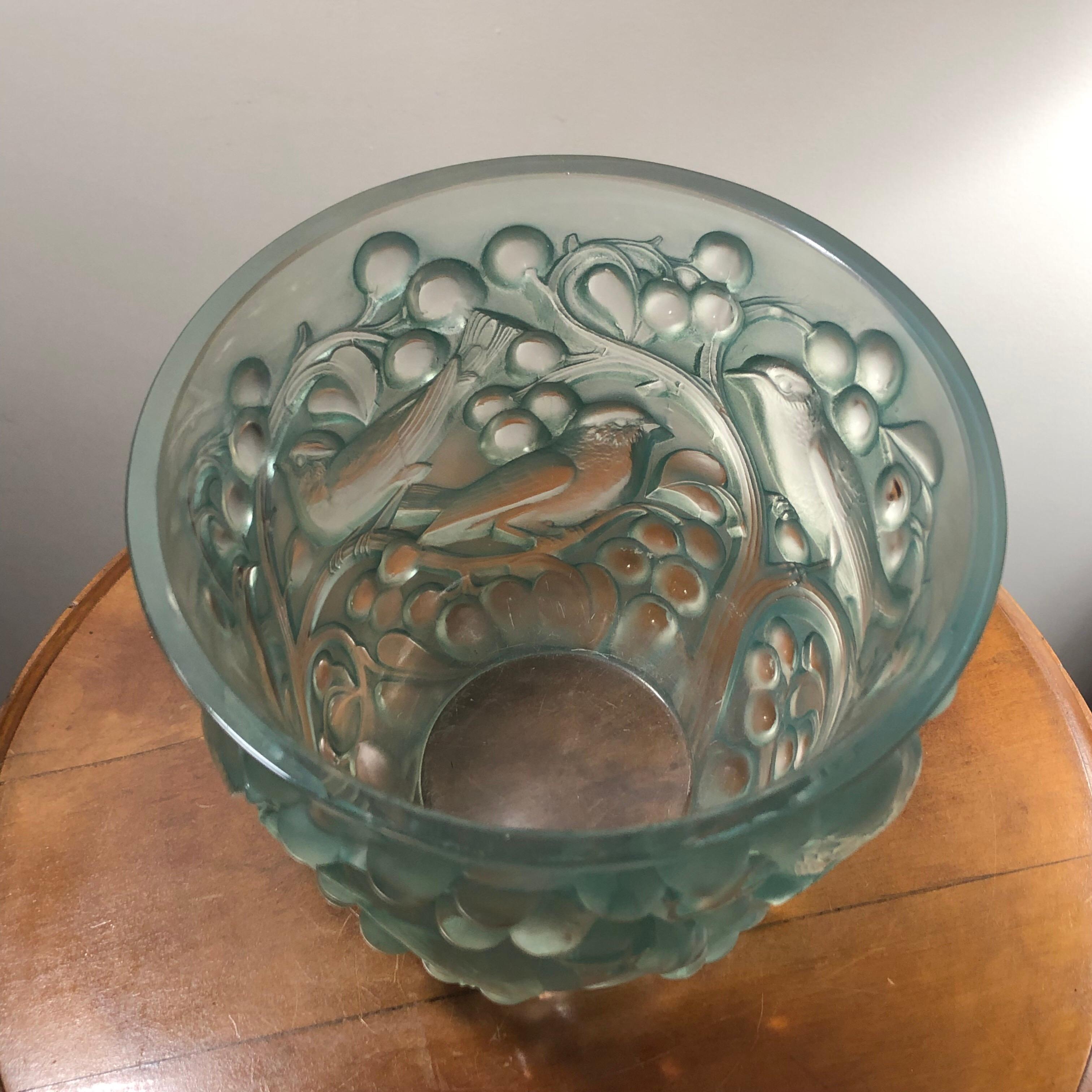 French 1927 René Lalique Avallon Vase in Frosted and Green Stained Glass - Sparrow Bird