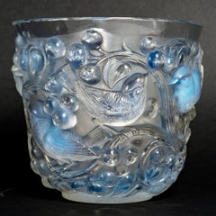 1927 René Lalique Avallon Vase in Opalescent Glass, Sparrows Birds