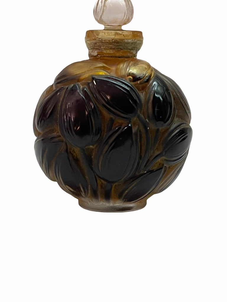 Art Deco 1927 René Lalique Bouquet Jaytho Jay-Thorpe Perfume Bottle Sepia Patina For Sale