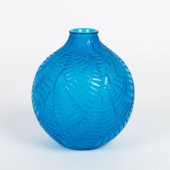 1927 René Lalique Espalion Vase Electric Blue Glass Ferns
