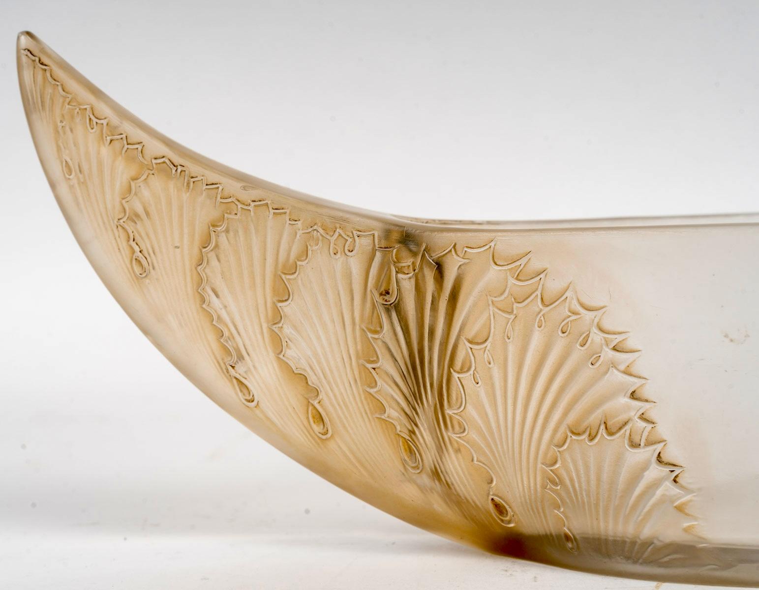 1927 René Lalique - Jardiniere Schale Acanthes Glas mit Sepia Patina (Französisch) im Angebot