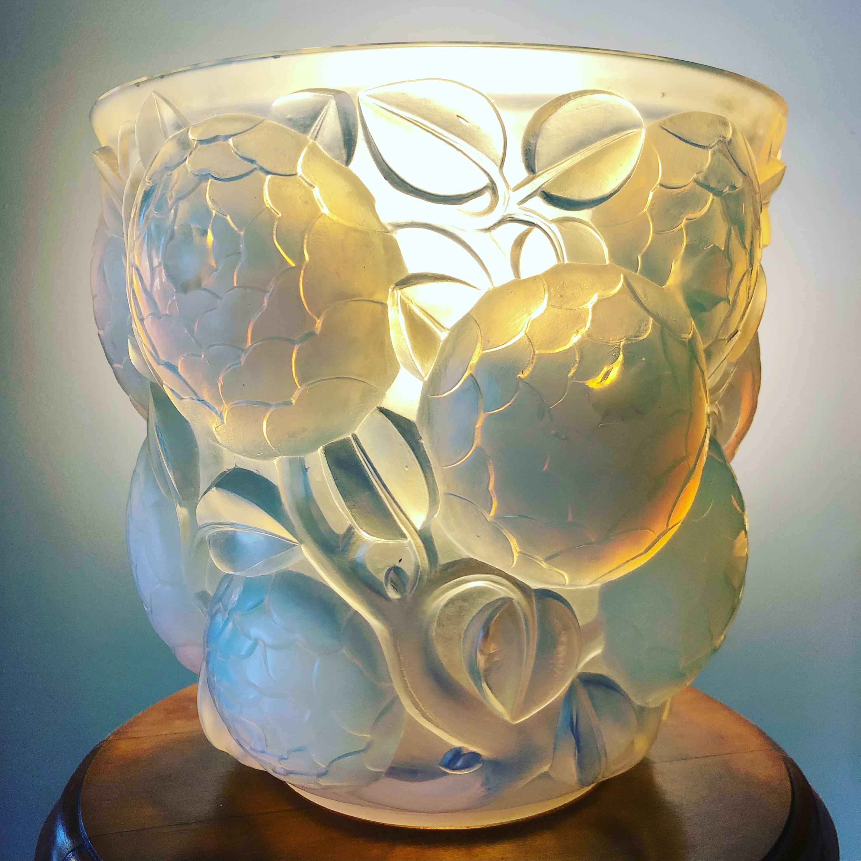 Blown Glass 1927 Rene Lalique Oran Vase in Opalescent Glass