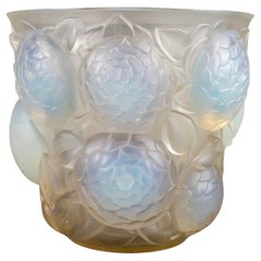 1927 Rene Lalique Original Vase Oran in Opalescent Glass