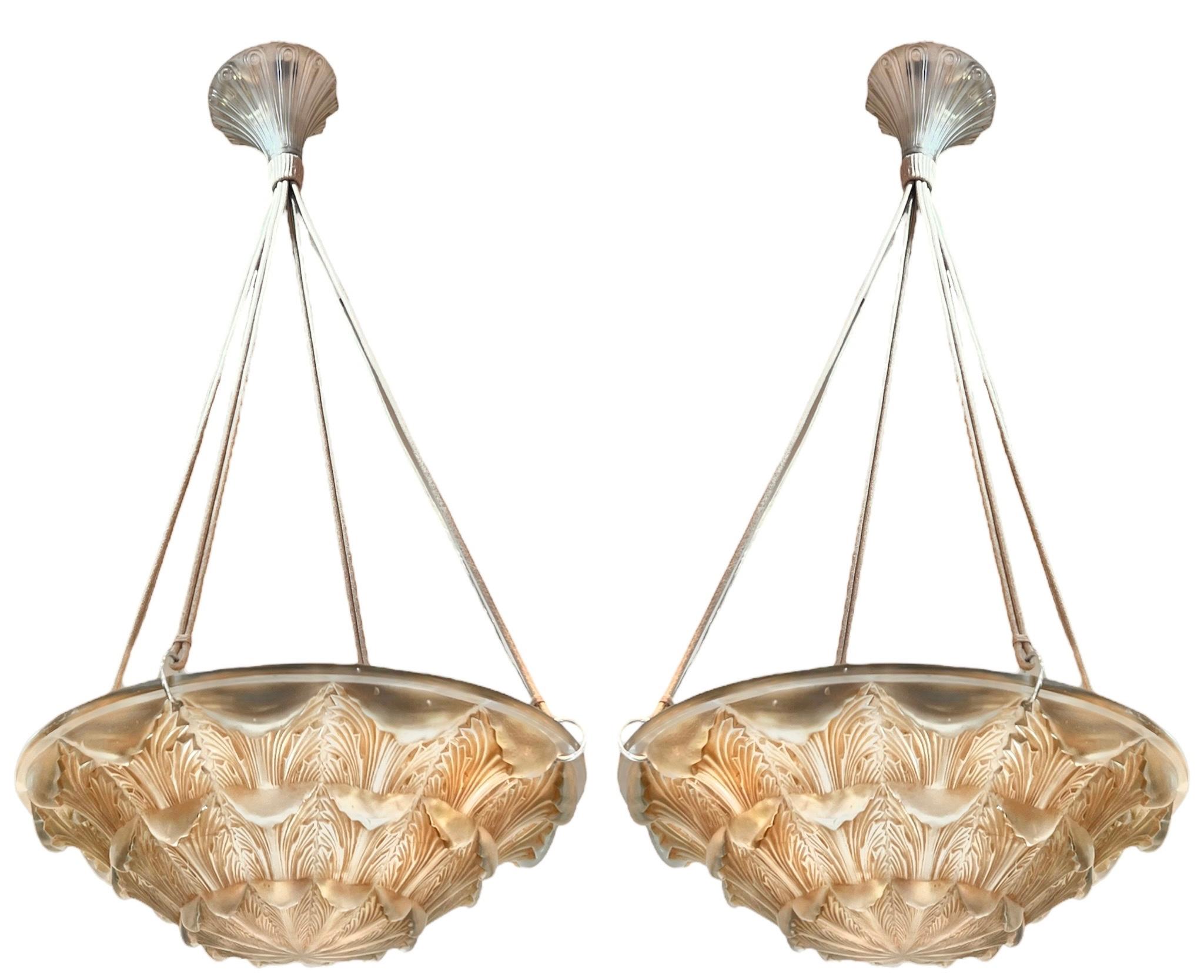 Early 20th Century 1927 René Lalique - Pair Of Ceiling Fixtures Lights Chandeliers Gaillon Glass For Sale