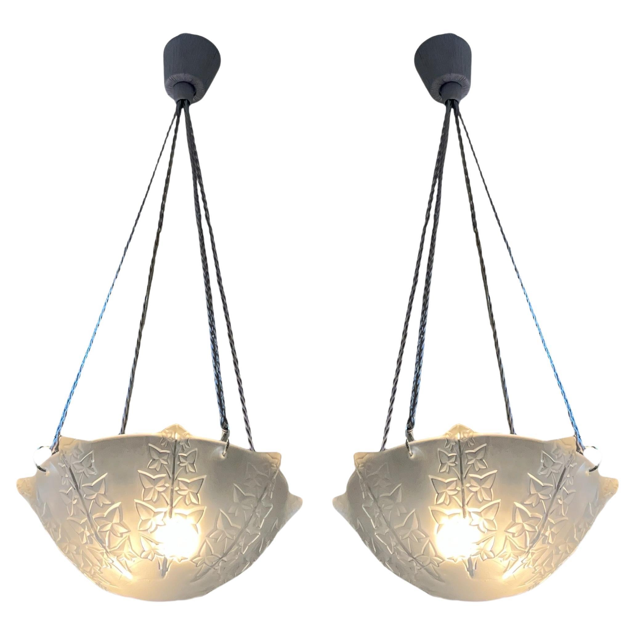 1927 René Lalique - Pair Of Ceiling Fixtures Lights Chandeliers Lierre Glass