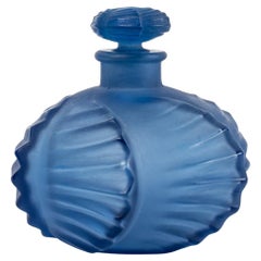 1927 René Lalique, Perfume Bottle Camille Navy Blue Glass