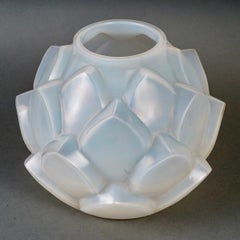 1927 Rene Lalique Vase Armorique Cased Glass Artichoke
