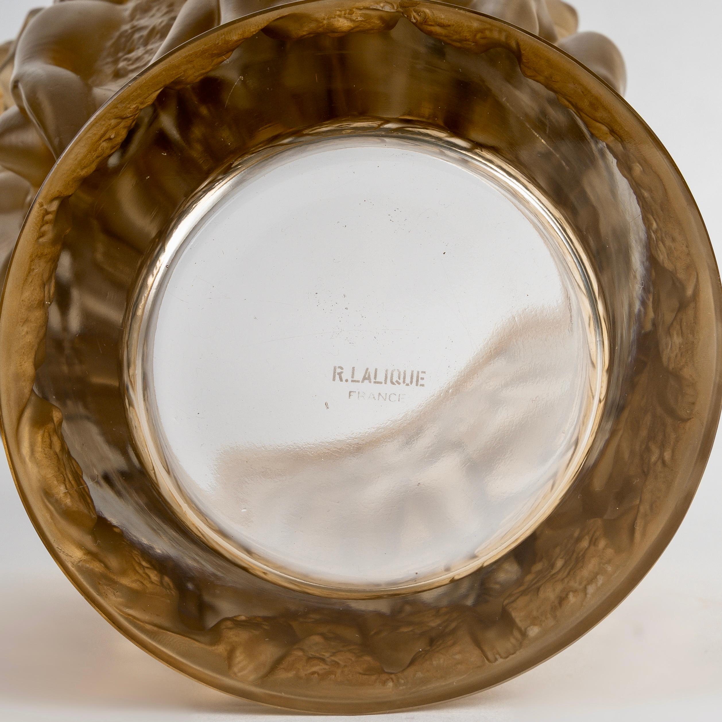1927 Rene Lalique Vase Bacchantes Glass with Sepia Patina For Sale 1