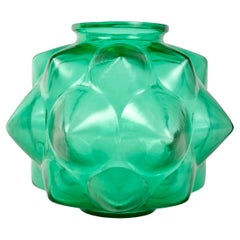 1927 René Lalique - Vaso in vetro verde smeraldo e champagne