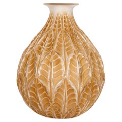1927 René Lalique - Vase Malesherbes Glass With Sepia Patina