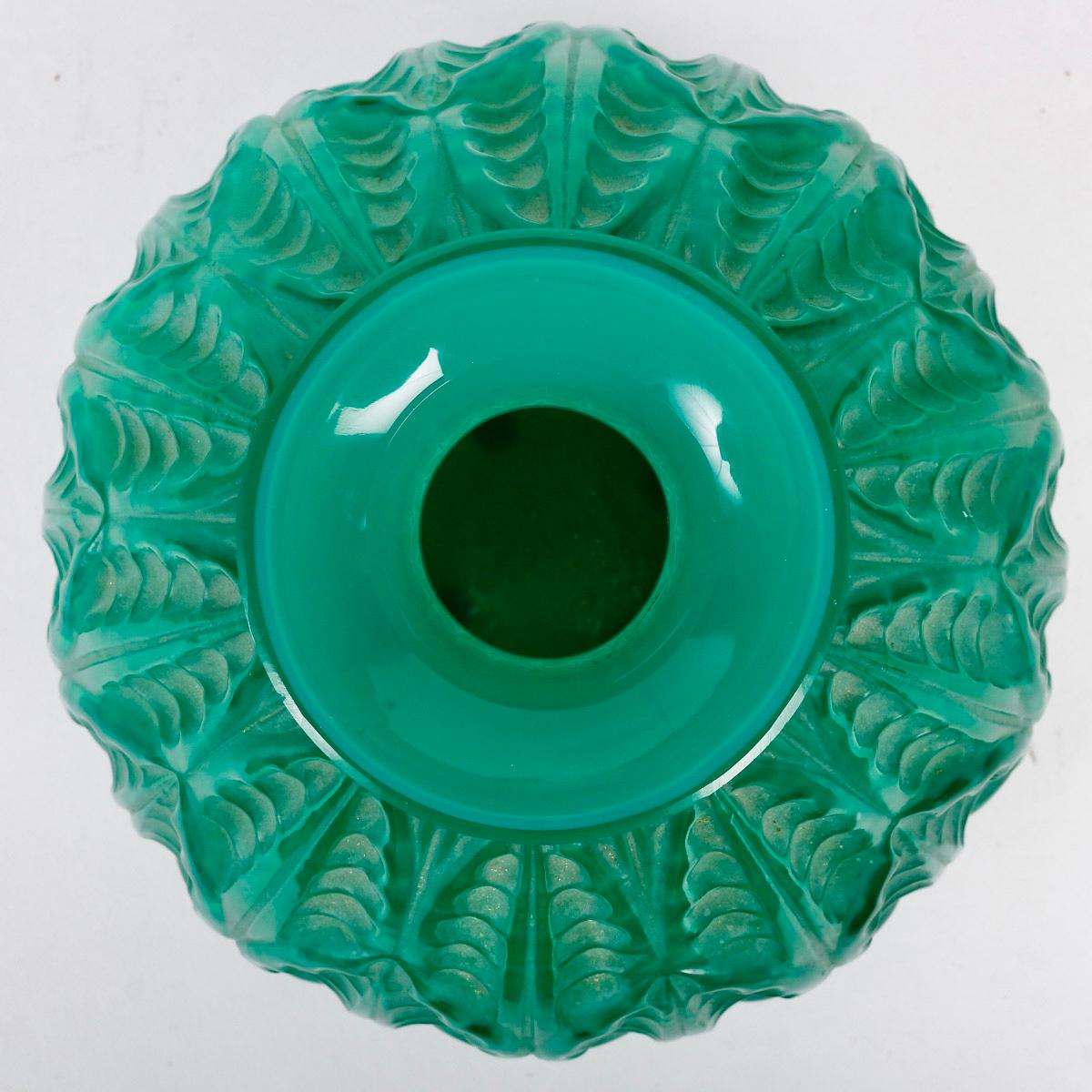 Molded 1927 René Lalique Vase Malesherbes Jade Peppermint Green Glass White Patina