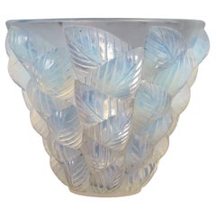 1927 René Lalique - Vase Moissac Verre opalescent