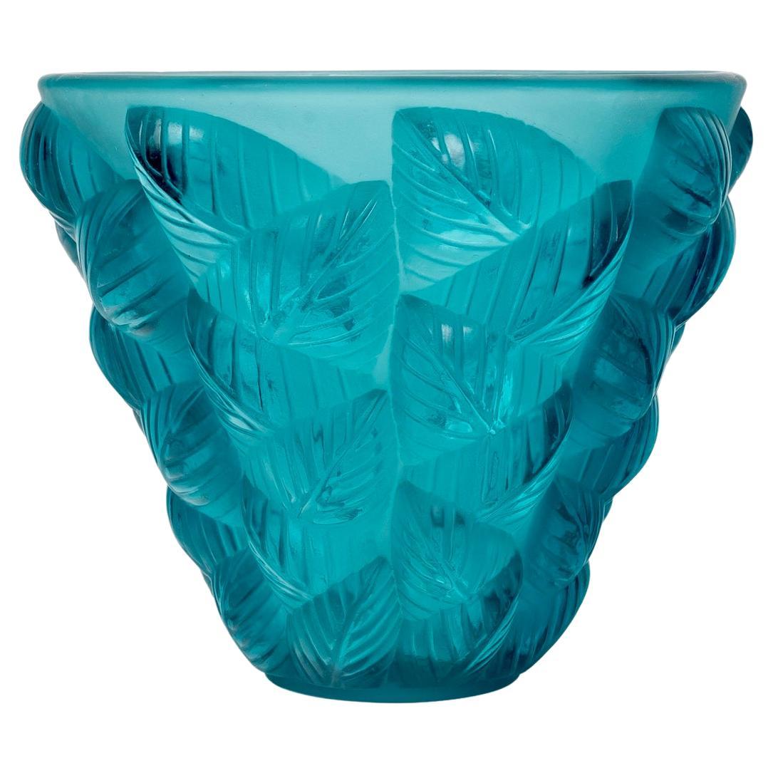 1927 René Lalique - Vase Moissac Turquoise Glass