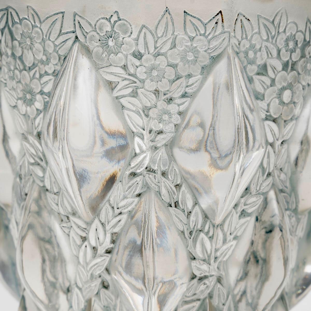 Molded 1927 René Lalique Vase Rampillon Frosted Glass with Blue-Grey Patina For Sale