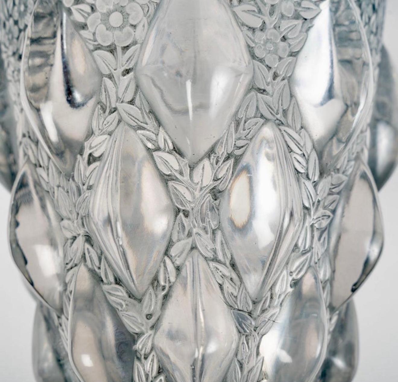 Art Deco 1927 René Lalique Vase Rampillon Frosted Glass with Blue Patina