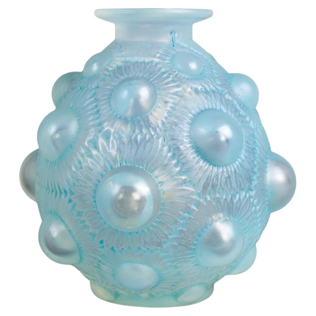 1927 René Lalique - Vase Tournesols Opalescent Glass with Blue Patina