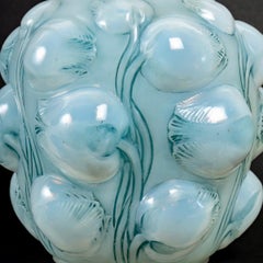 1927 René Lalique, Vase Tulipes Double Cased Opalescent Glass with Blue Patina
