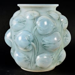 1927 René Lalique, Vase Tulipes Double Cased Opalescent Glass with Blue Patina