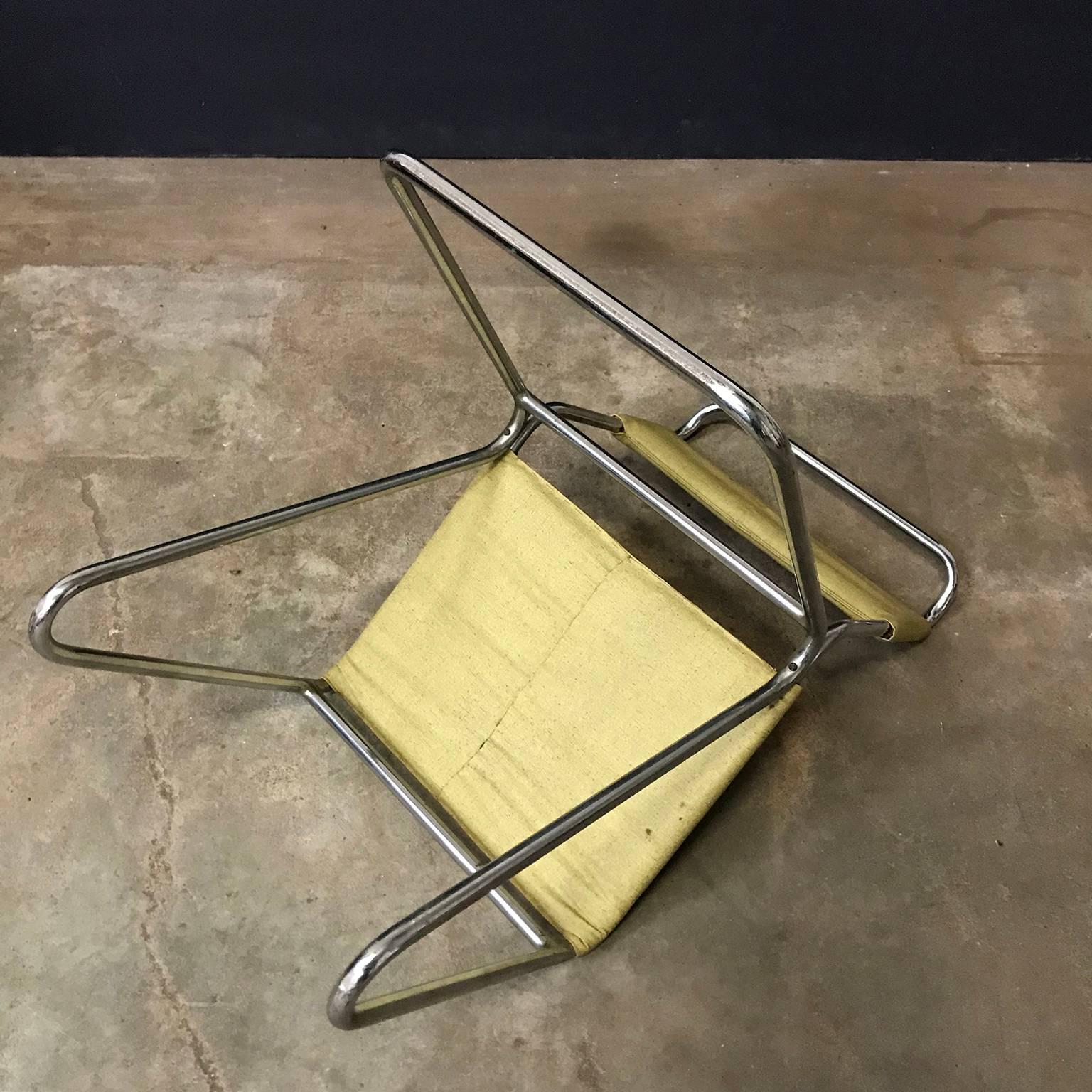 1927, W.H. Gispen for Gispen, Diagonal Chair 102 in Original Yellow Faux Leather For Sale 6