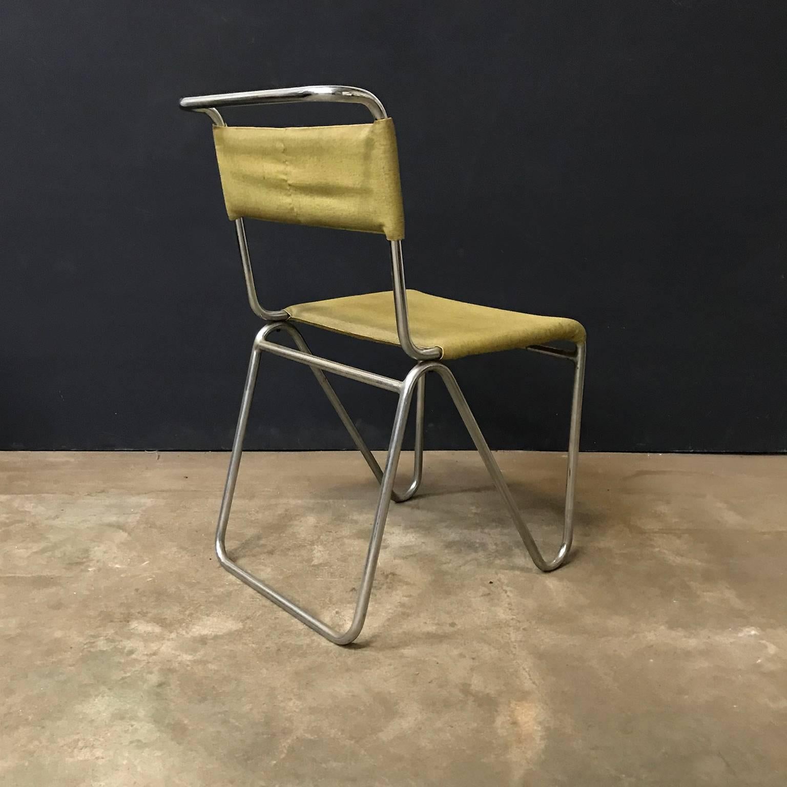 Néerlandais 1927, W.H. Gispen pour Gispen, chaise Diagonal 102 en faux cuir jaune d'origine en vente