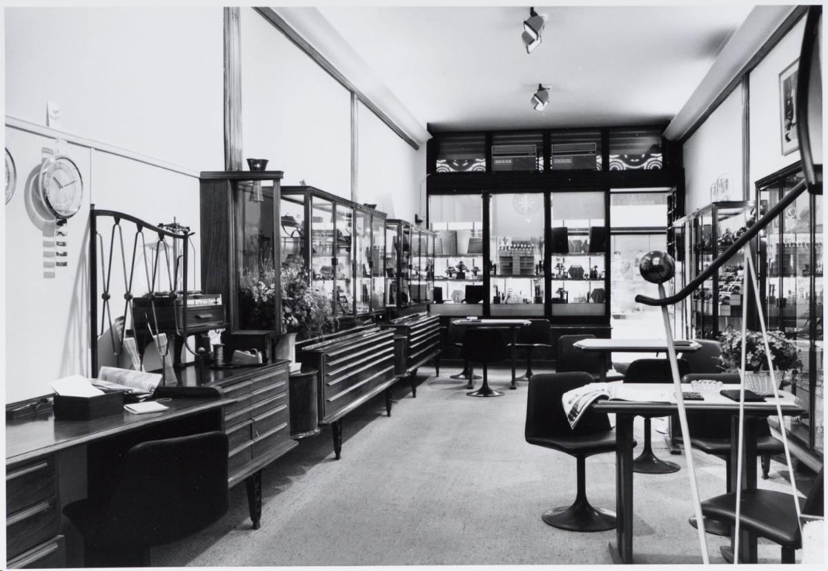 Art-Déco-Bar aus Kupfer und Bronze im Art déco-Stil – Hotelreception – Thekenfront, 1920er Jahre im Angebot 10