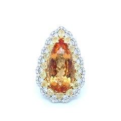 Anello da cocktail con diamante Topazio Imperiale da 19,28 carati con taglio a pera