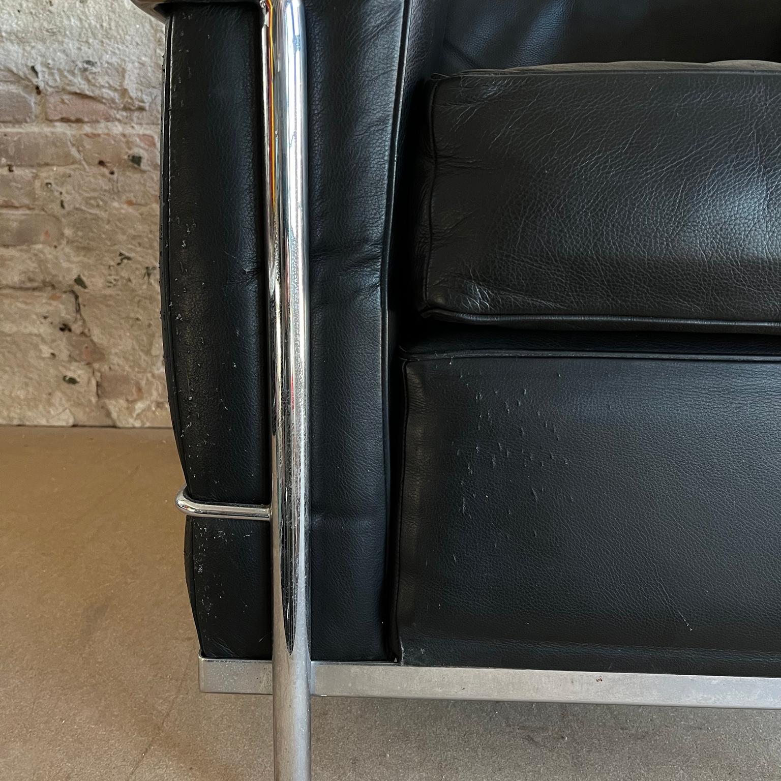 1928, Le Corbusier, LC2 Easy Chair Black Leather by Cassina 3