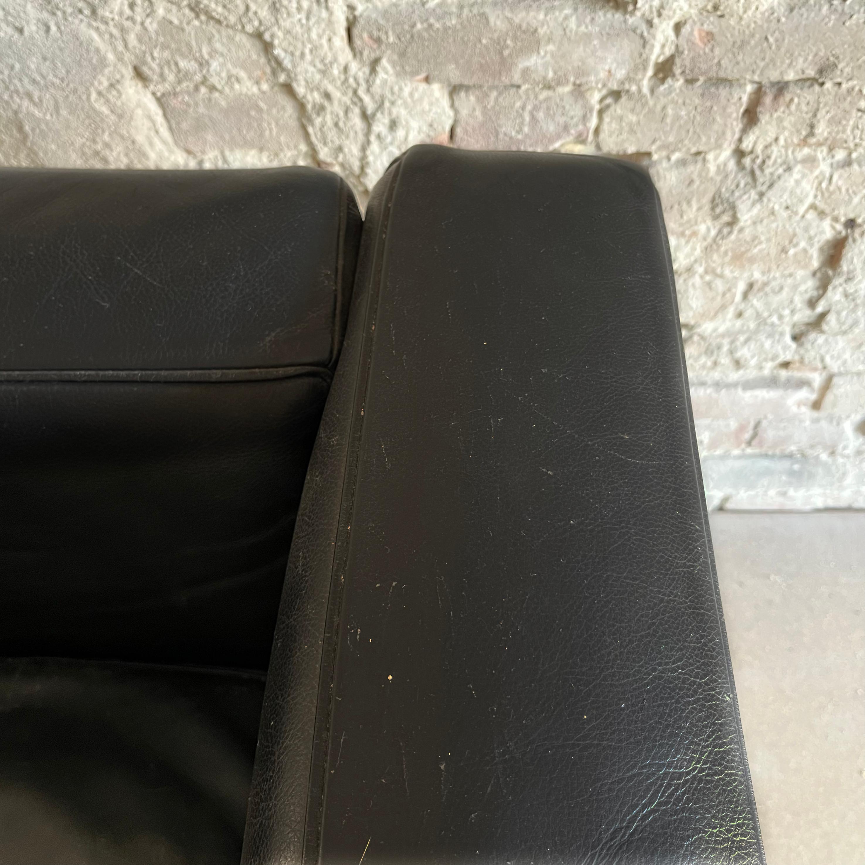 1928, Le Corbusier, LC2 Easy Chair Black Leather by Cassina 2