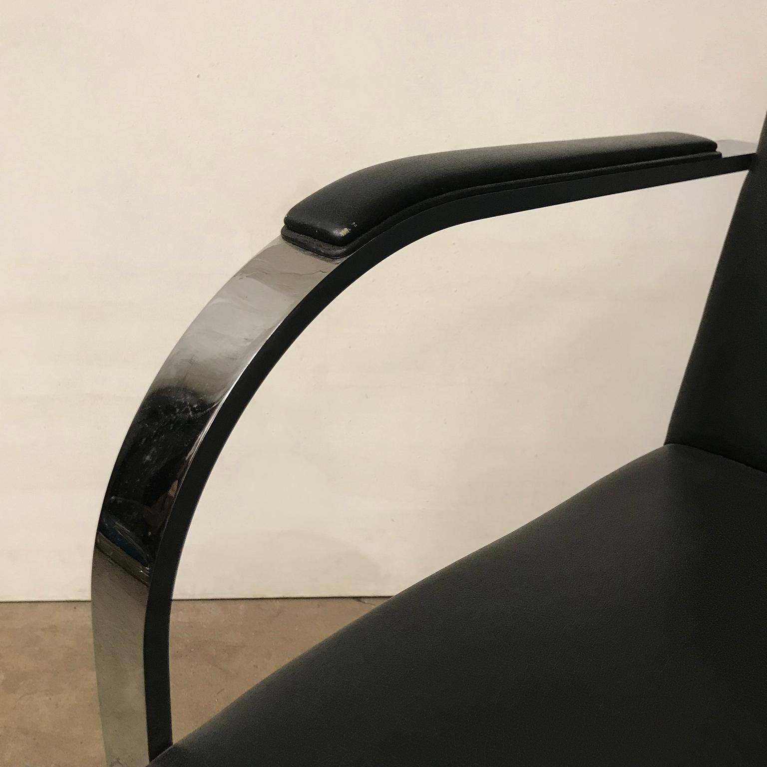 1928, Ludwig Mies van der Rohe, Knoll Brno Chair in Black Leather 3