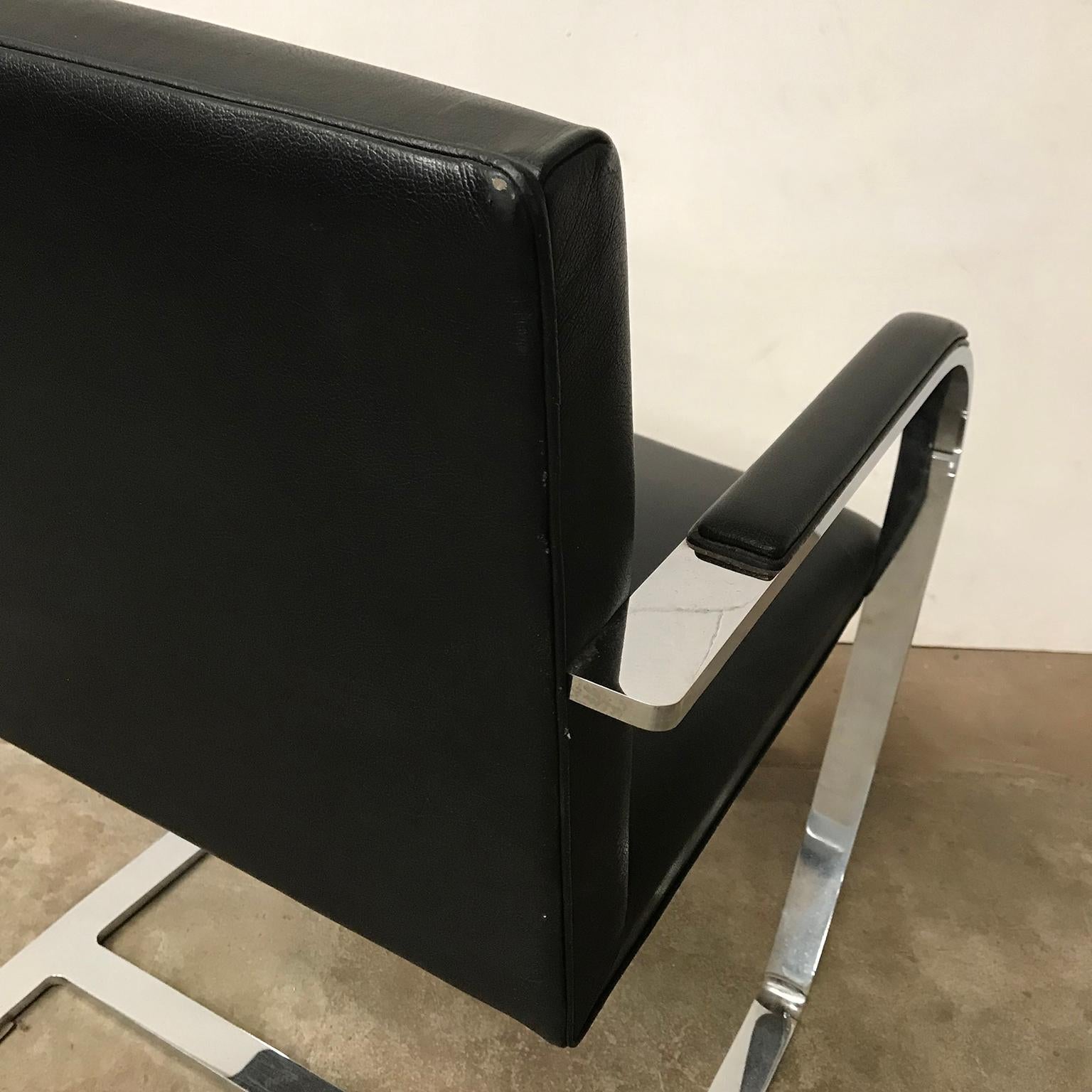 1928, Ludwig Mies van der Rohe, Knoll Brno Chair in Black Leather 6