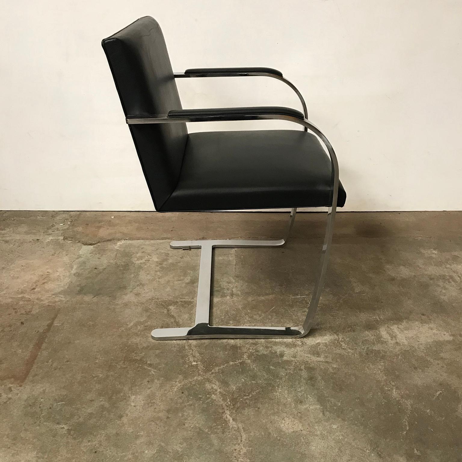 Mid-Century Modern 1928, Ludwig Mies van der Rohe, Knoll Brno Chair in Black Leather