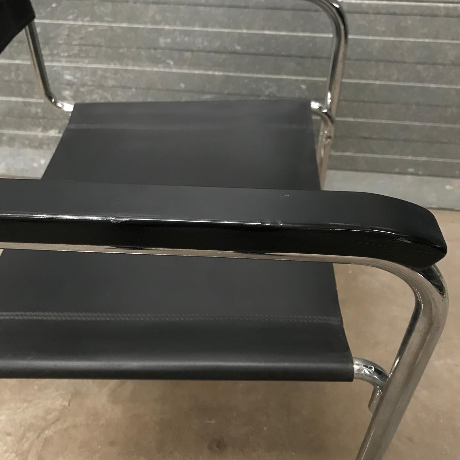 1928, Marcel Breuer für THonet, B34 Beistellstuhl aus schwarzem Leder 9