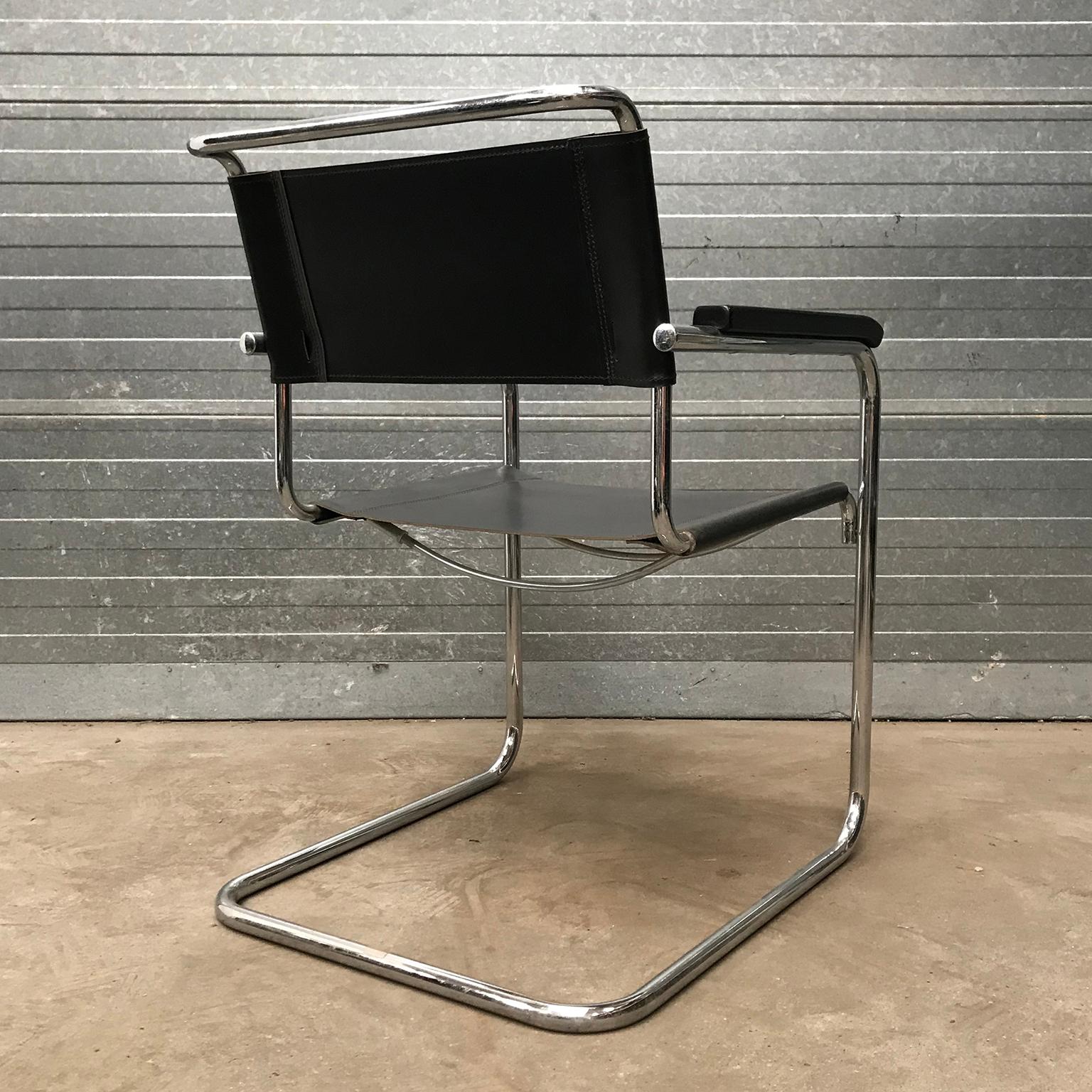 Bauhaus 1928, Marcel Breuer for THonet, B34 Side Chair in Black Leather