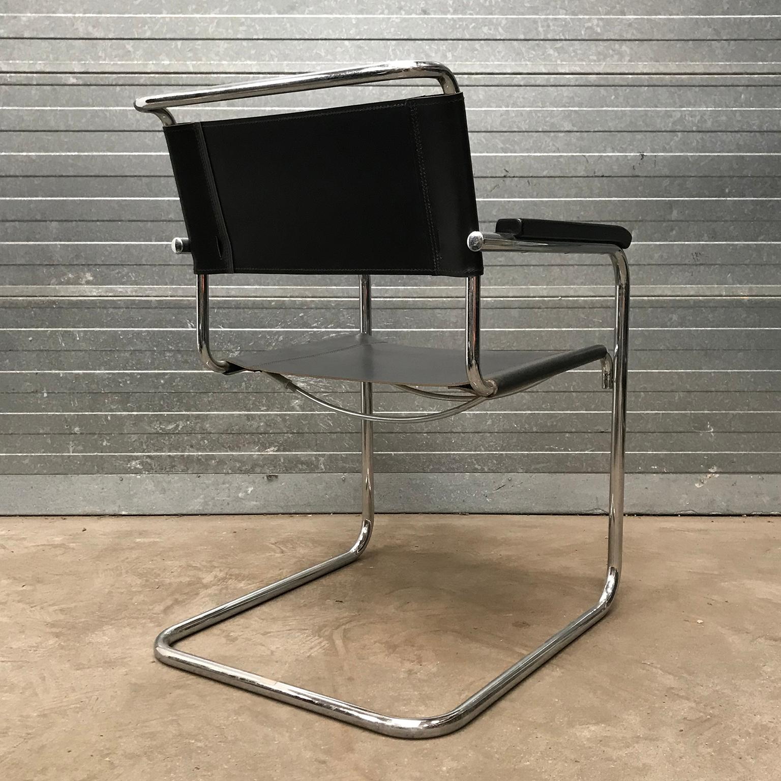 1928, Marcel Breuer für THonet, B34 Beistellstuhl aus schwarzem Leder (Deutsch)