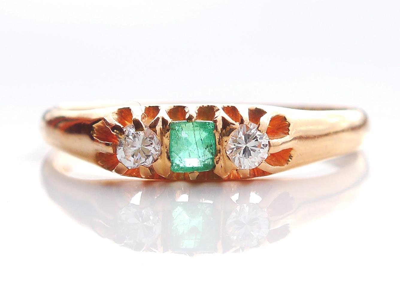 Women's 1928 Nordic Ring Emerald Diamonds solid 18K Gold ØUS8 / 2gr For Sale