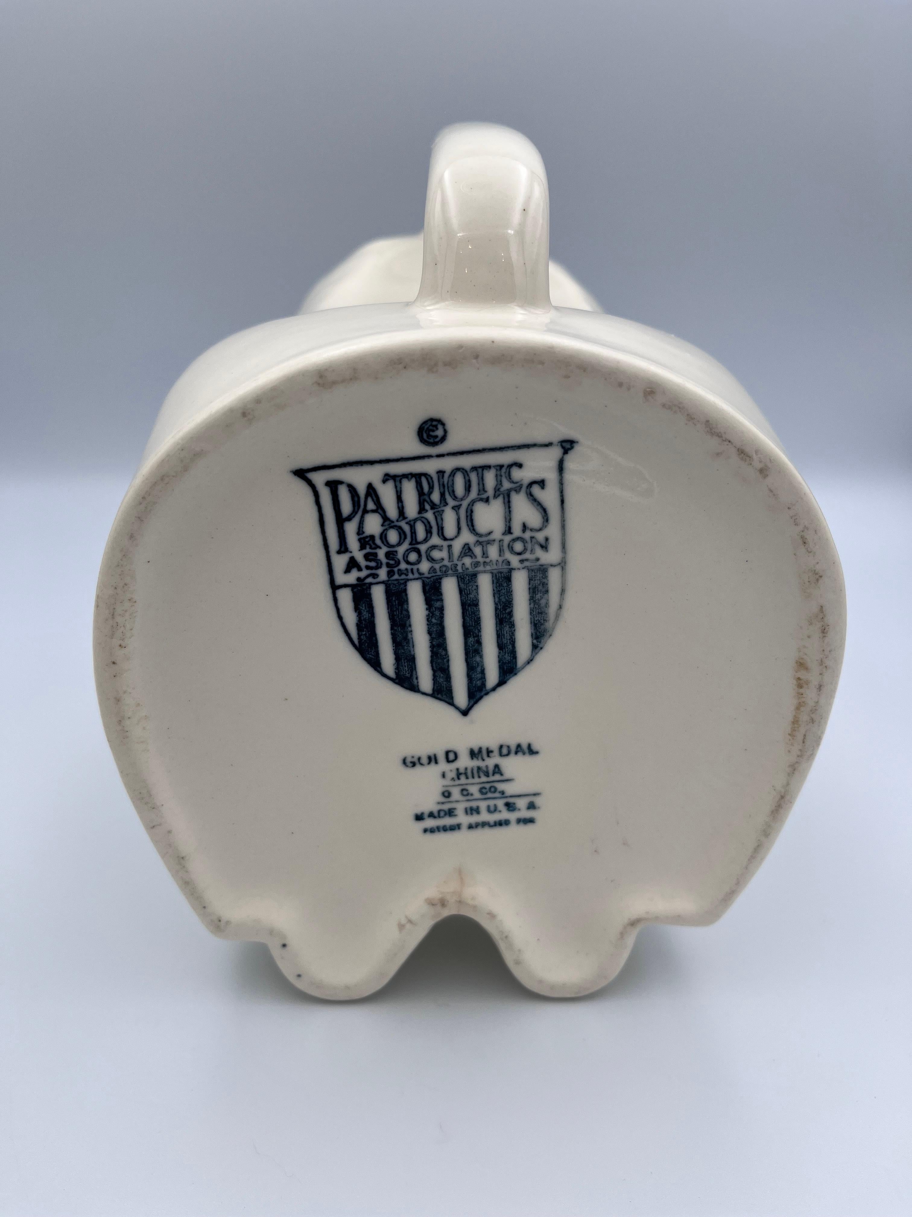 1928 Paire de produits patriotiques pour les élections  Herbert Hoover Alfred Smith Pitchers en vente 3