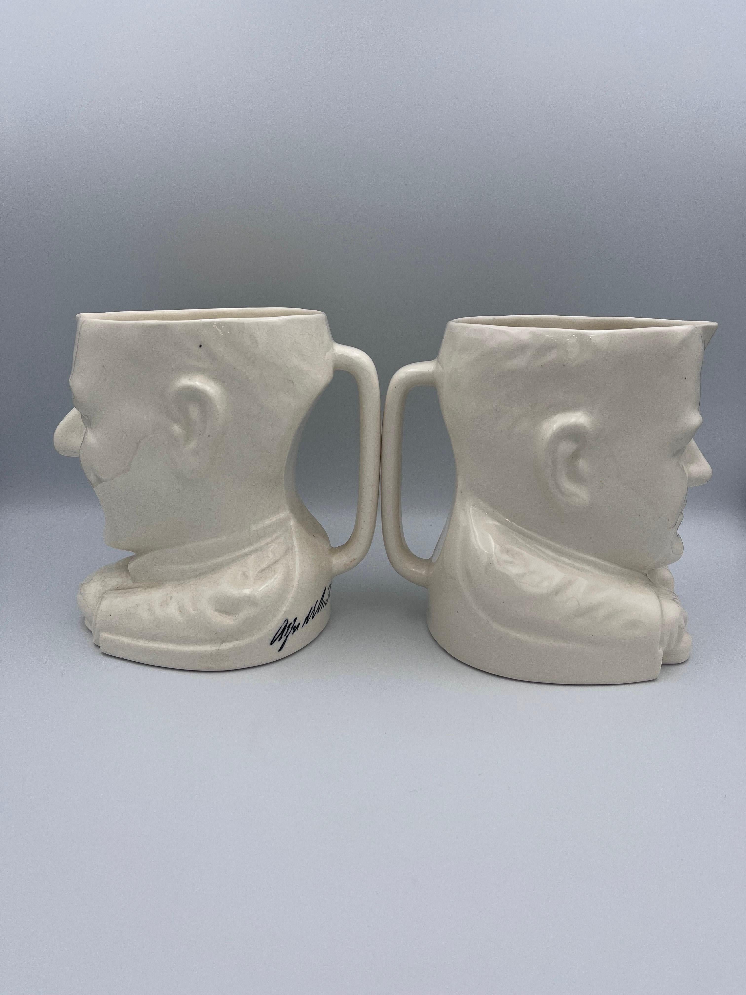 Art déco 1928 Paire de produits patriotiques pour les élections  Herbert Hoover Alfred Smith Pitchers en vente