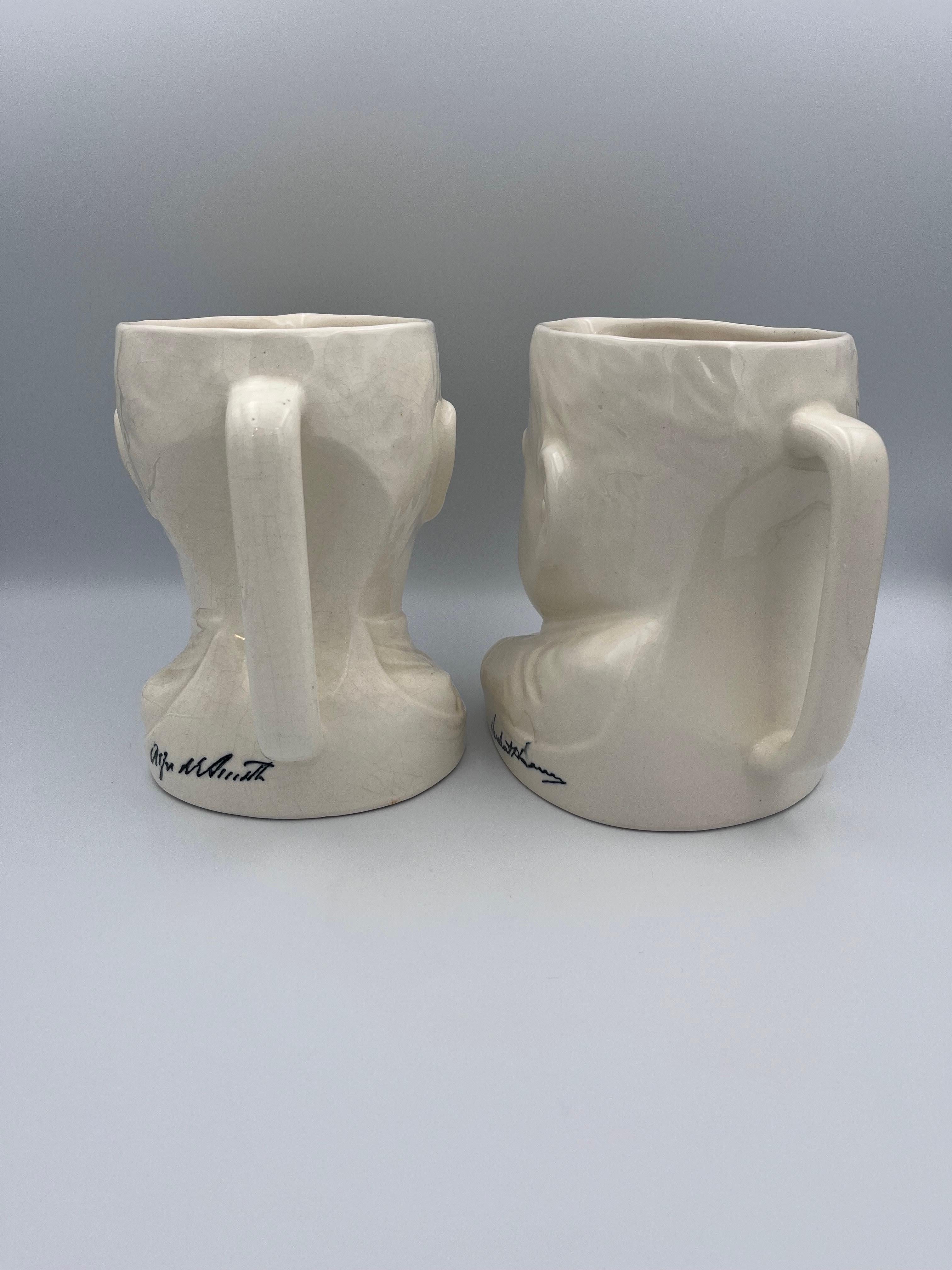 Américain 1928 Paire de produits patriotiques pour les élections  Herbert Hoover Alfred Smith Pitchers en vente