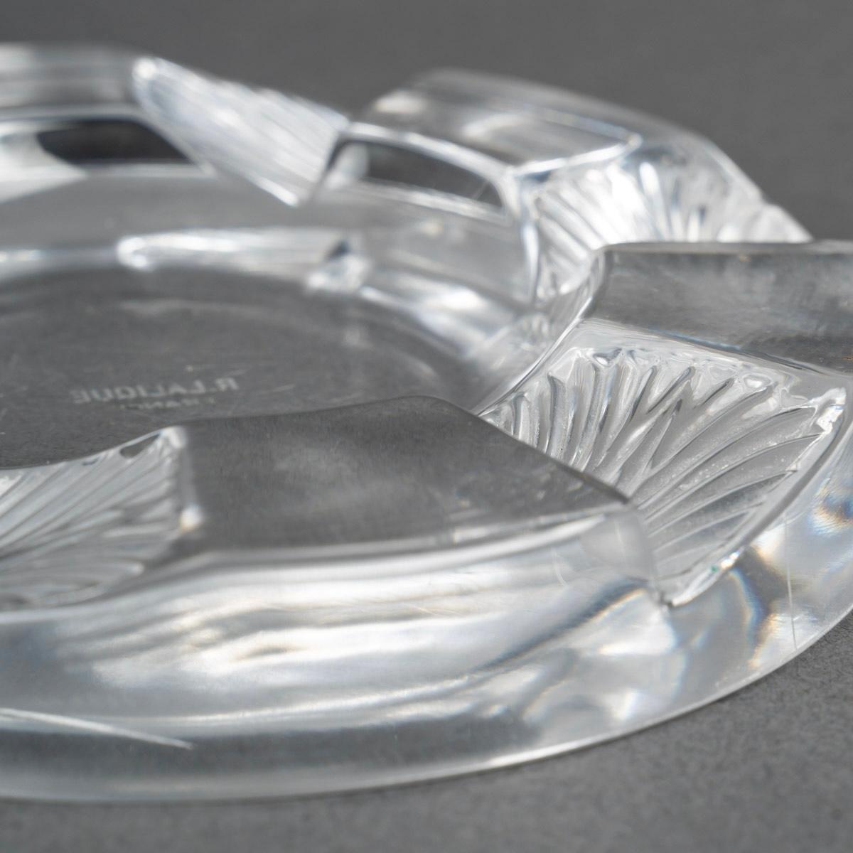 1928 René Lalique - Cenicero Art Déco Cuba Cristal Transparente Art Decó en venta