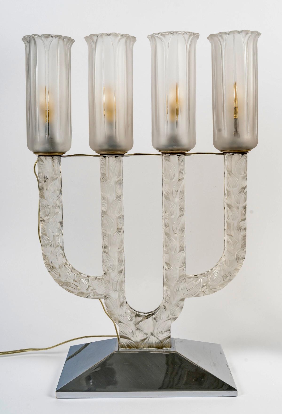 French 1928 René Lalique - Art Deco Pair Of Candelabras Lamps Oxford Glass For Sale
