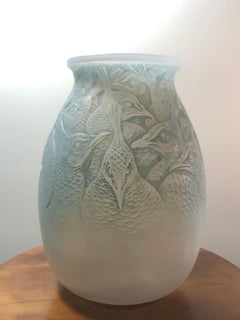 1928 Rene Lalique Borromee Vase in Double Cased Opalescent Glass Stain Peacocks