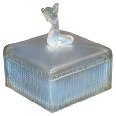 1928 René Lalique Box Sultane Opalescent Glass with Blue Patina