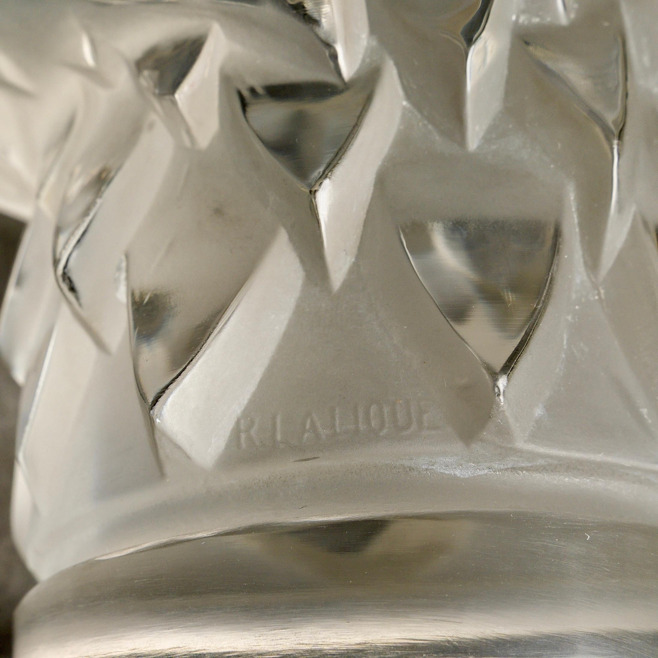 1928 René Lalique Auto Maskottchen Hood's Ornament Tete d'Aigle Glas, Adlerkopf (Frühes 20. Jahrhundert) im Angebot