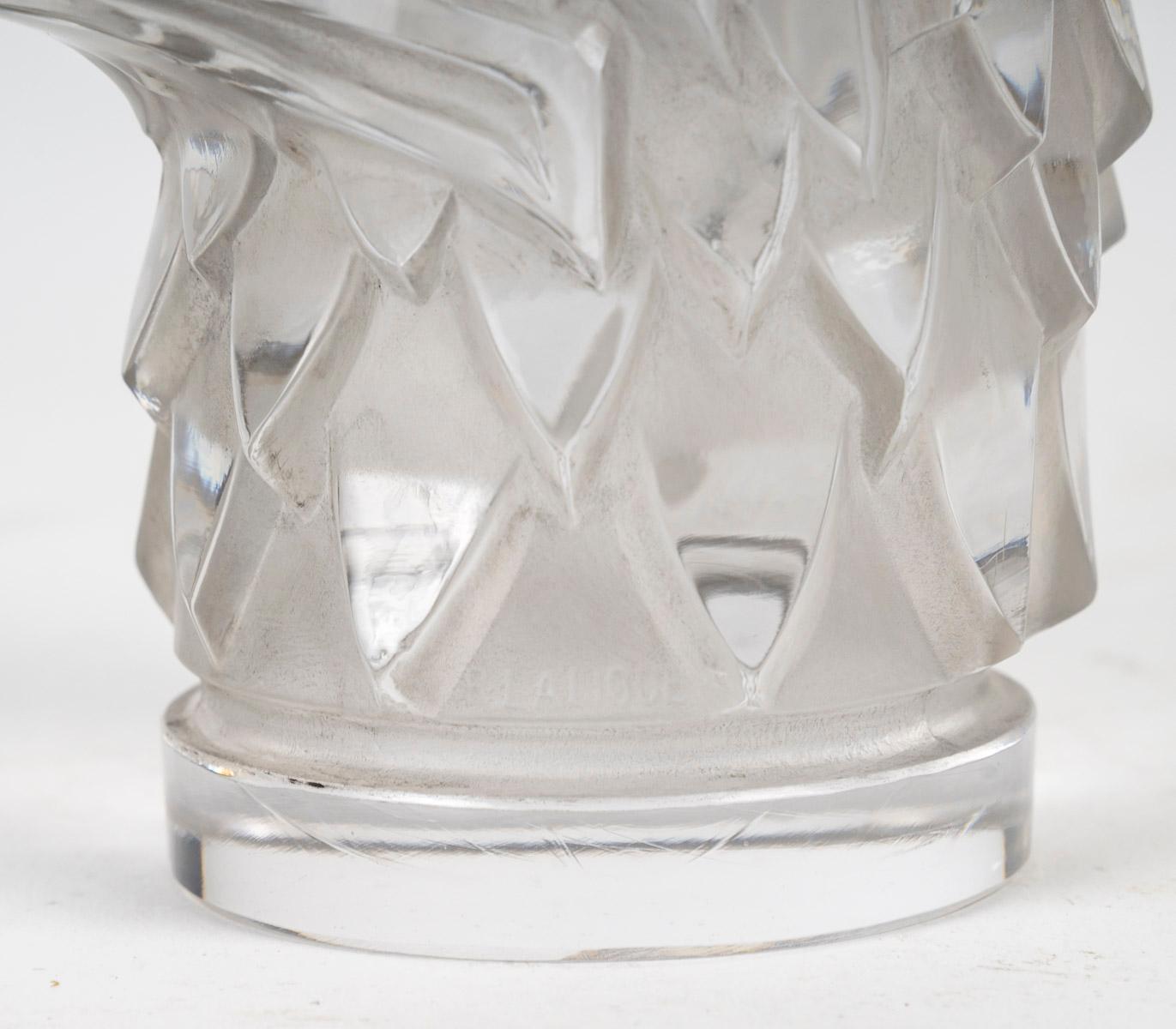 Blown Glass 1928 René Lalique Car Mascot Hood Ornament Tete d'Aigle Glass, Eagle Head For Sale
