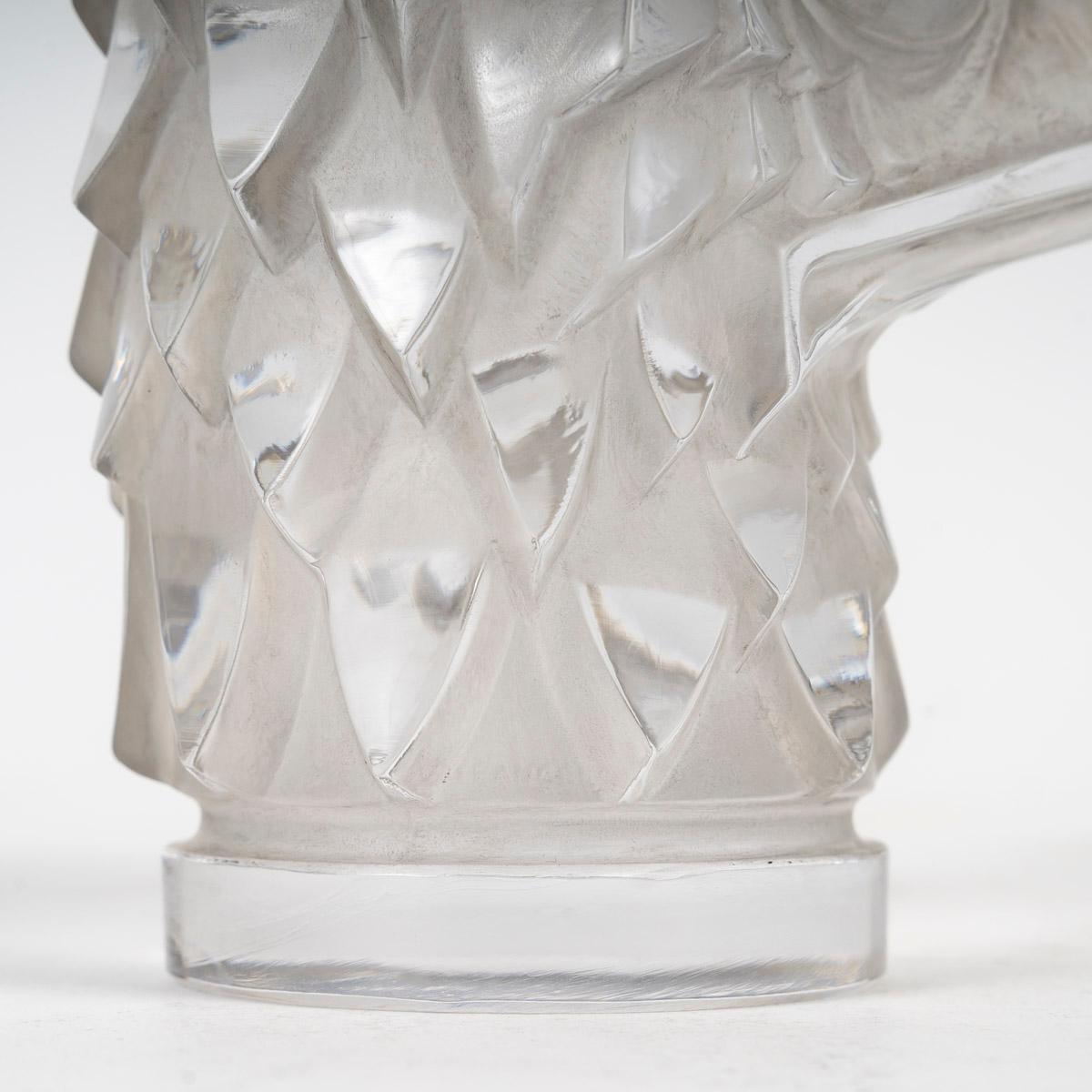 1928 René Lalique Car Mascot Hood Ornament Tete d'Aigle Glass, Eagle Head 1