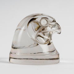 1928 René Lalique Auto Mascotte Cappuccio Ornamento Tete D'Epervier Falco di vetro