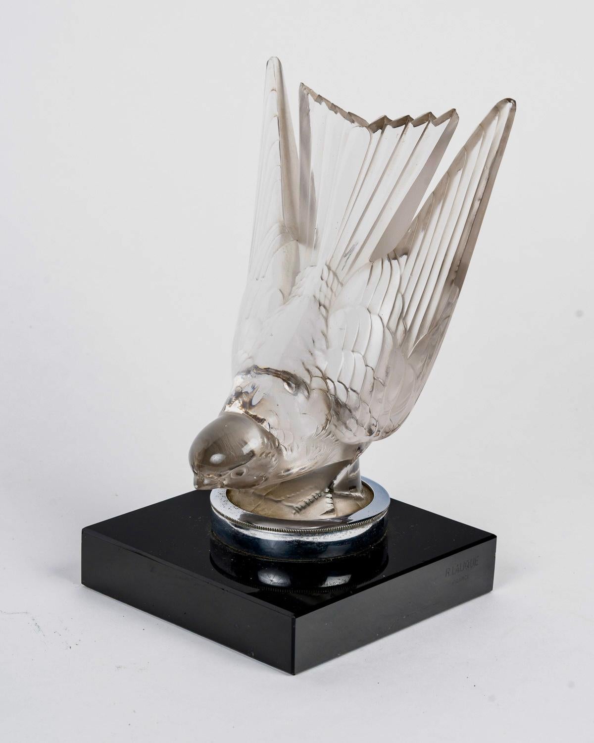 Francese 1928 René Lalique - Coppia di reggilibri Mascotte d'auto Hirondelle Swallow Glass