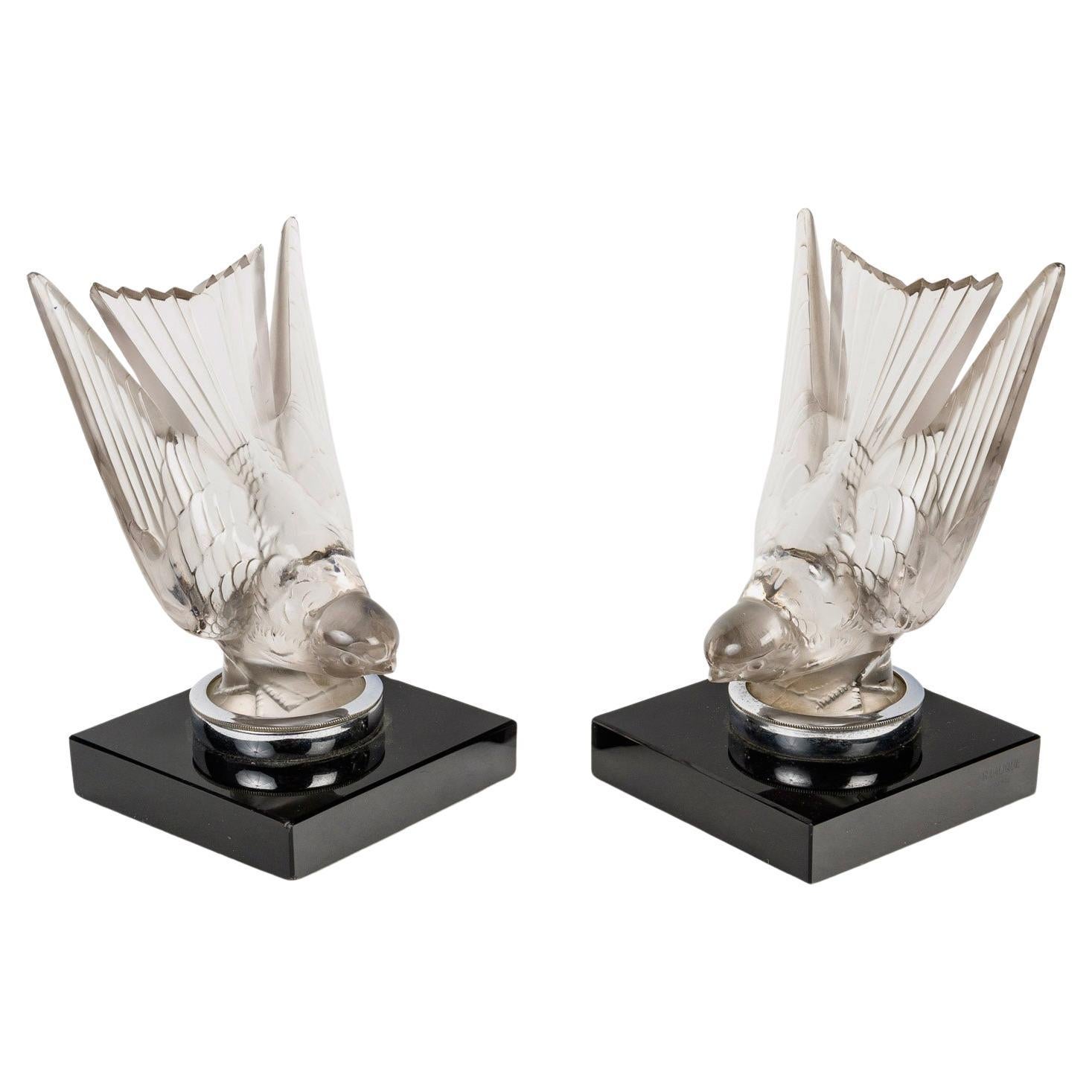 1928 René Lalique - Coppia di reggilibri Mascotte d'auto Hirondelle Swallow Glass